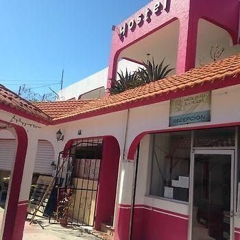 Hostal Plaza Isla Mujeres Exteriör bild